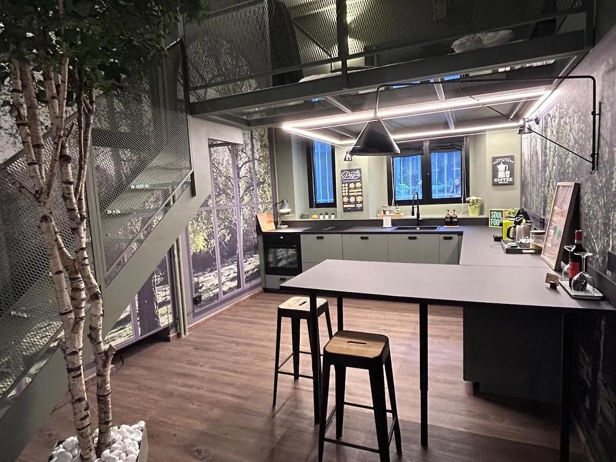 Tree House - Stylish Loft In The Heart Of Milan Apartment